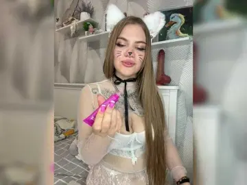 Bongacams Free Porn Cam of -Tiki-Riki-