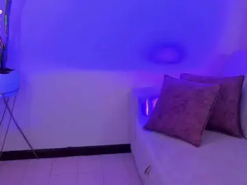 Bongacams Live Sex Cam of megan-cooper28