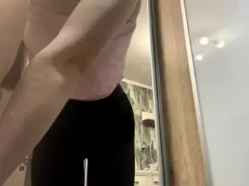 Bongacams Live Sex Cam of LatrishaDobbin