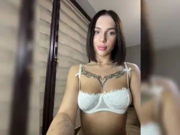 Bongacams Nude Webcam of BabyDarii
