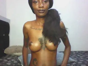 Bongacams Live Sex Cam of Calin33