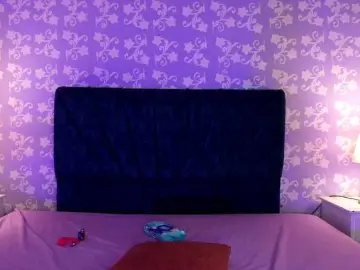 Bongacams Nude Webcam of LittleKloe
