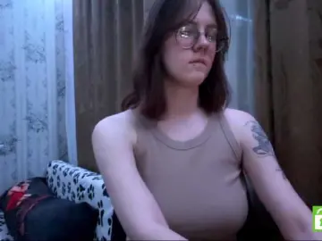 Bongacams Sex Cam of PollyShock
