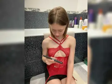 Bongacams Free Live Porn of 18YoungPussy18