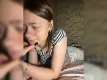 Bongacams Free Porn Cam of 18YoungPussy18