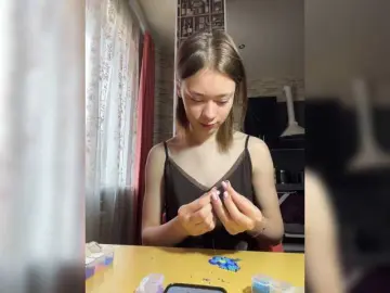 Bongacams Watch Live Sex Cams of 18YoungPussy18