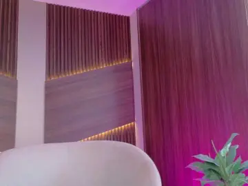 Bongacams Watch Live Sex Cams of EmmaaFoster