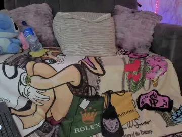 Bongacams Nude Webcam of laurencamila1