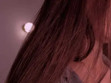 Bongacams Nude Webcam of ErikaBenz