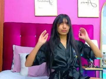 Bongacams Live Sex Cam of littleeemiily