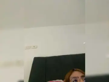 Bongacams Watch Live Sex Cams of PaulinRoss