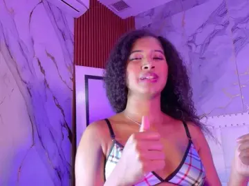 Bongacams Free Porn Cam of shyblacksweetiee