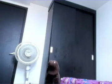 Bongacams Adult Video Chat of AssParadisse