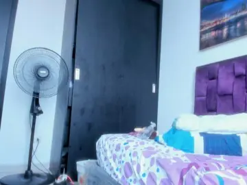 Bongacams Best live sex cam show of AssParadisse