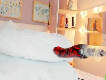 Bongacams Nude Webcam of julyannaa