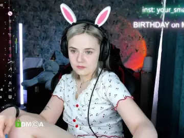 Bongacams Adult Video Chat of your-small-bunny