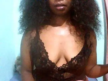 Bongacams Free Porn Cam of Elvia01