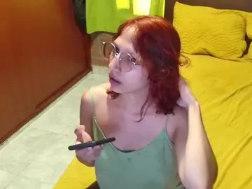 Bongacams Watch Live Sex Cams of EmmaBluebell