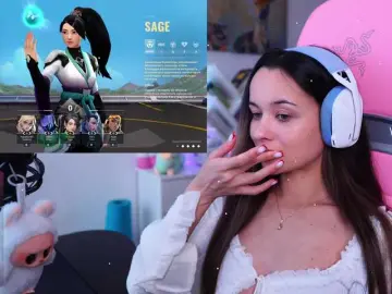 Bongacams Free Live Porn of JuicyAngel