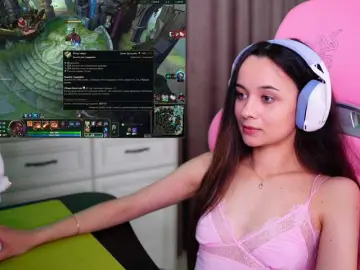 Bongacams Free Live Porn of JuicyAngel