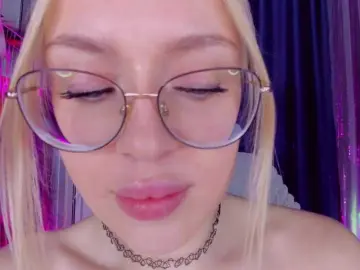 Bongacams Live Sex Cam of ElinaOcean
