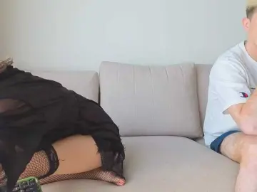 Bongacams Watch Live Sex Cams of yummy-couple