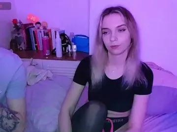 Bongacams Adult Webcam of Almondmilka