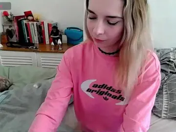 Bongacams Adult Webcams of Almondmilka