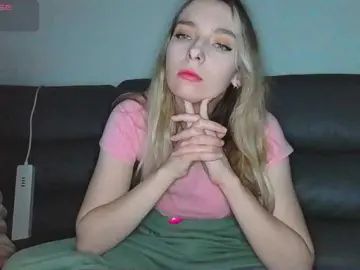 Bongacams Free Live Porn of Almondmilka
