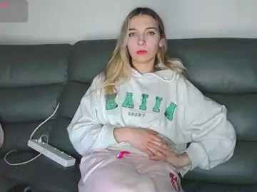 Bongacams Sex Chat of Almondmilka