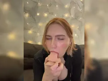 Bongacams Nude Webcam of Your-Girlfriend