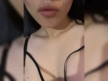 Bongacams Watch Live Sex Cams of kiti4