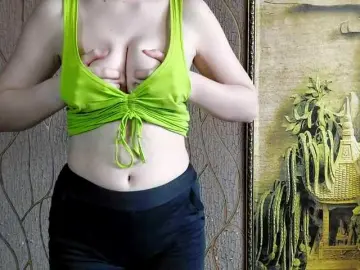 Bongacams Free Live Porn of CandyChollett