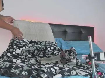 Bongacams Watch Live Sex Cams of Channelcox1