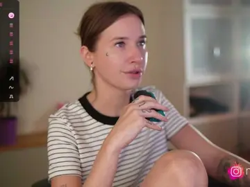 Bongacams Adult Webcams of mel-collins