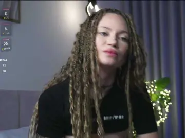 Bongacams Adult Video Chat of PLUXURY-