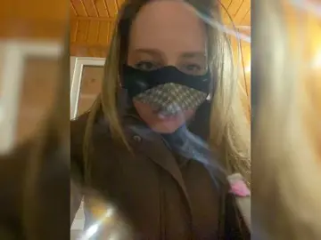 Bongacams Best Webcam of Donut-red