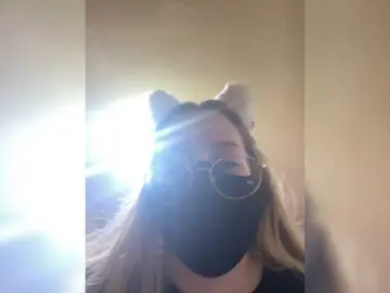 Bongacams Live Porn of Donut-red
