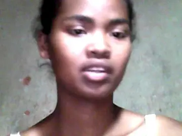 Bongacams Watch Live Sex Cams of Allycha1