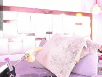 Bongacams Watch Live Sex Cams of Skylar-Smith