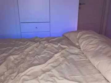 Bongacams Watch Live Sex Cams of Alicee-teasee