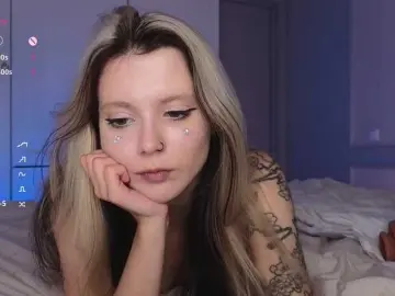 Bongacams Sex Cam of Alicee-teasee