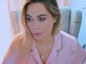 Bongacams Watch Live Sex Cams of 000---