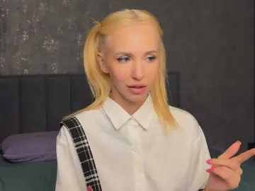 Bongacams Live Sex Cam of dora-doll