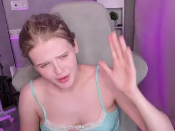 Bongacams Live Sex Cam of Alisa-Allison