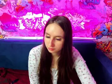 Bongacams Sex Cam of KiraSweet