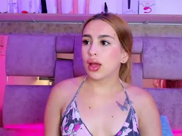 Bongacams Nude Webcam of Natasha-Adams