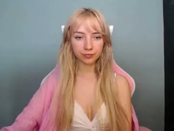 Bongacams Adult Video Chat of LuciaGlow