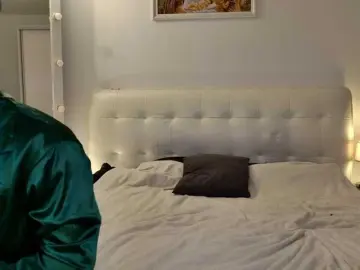 Bongacams Watch Live Sex Cams of franksalise