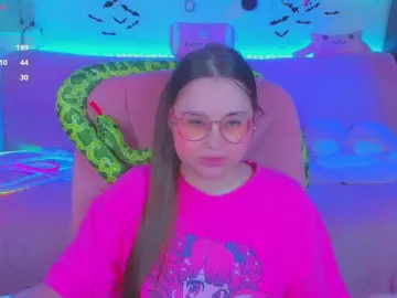 Bongacams Sex Cam of LittleKitsune
